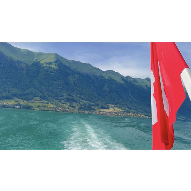 Lake Brienz – Switzerland’s most idyllic lake!