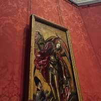 Canvas of Time: An Immersive Art Museum 