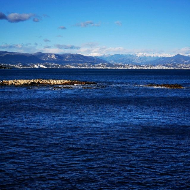 Mediterranean Magic: Antibes' Hidden Beach Paradise
