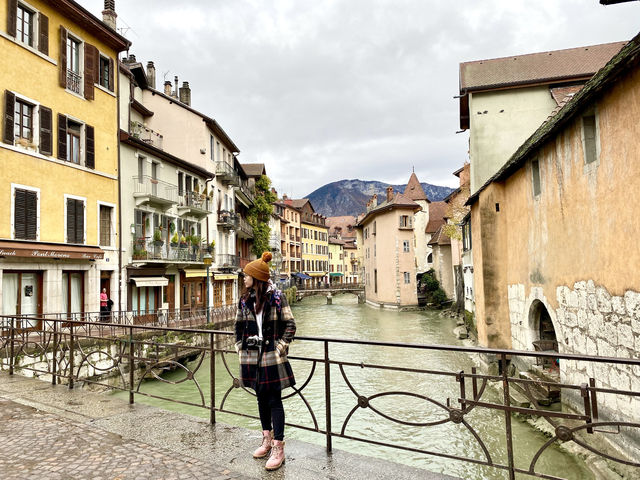 🇫🇷 Annecy: A Charming Journey to France's "Venice of the Alps"🏞️