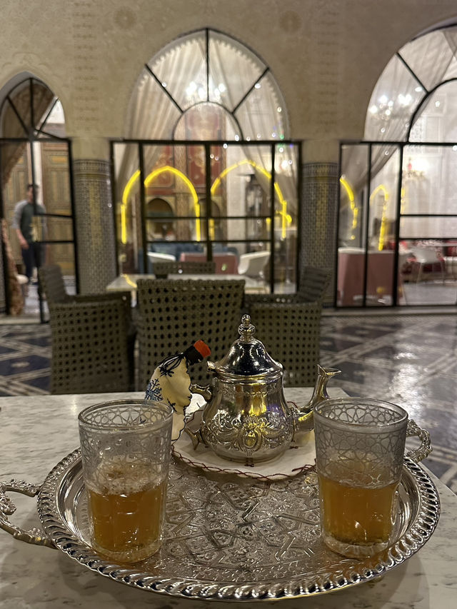 Palais Shazam Hotel 