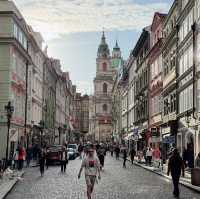 🇨🇿💰 Budget Summer Getaway: Why Prague Should Be Your Go-To 🌞🏰