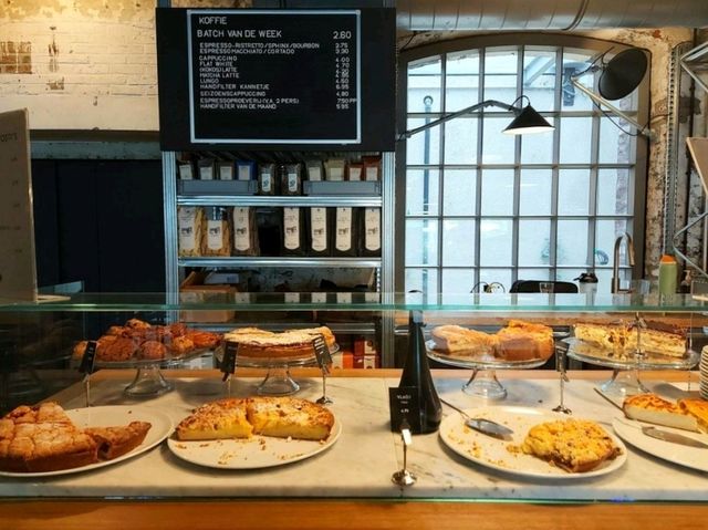 คาเฟ่และ Coffee Roaster ชื่อดังของเมือง Maastricht