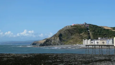 ABERYSTWYTH: ไอเดียทริปเที่ยววันเดียวในเวลส์ตะวันตก — traveler post in แอปเบอรีสไทส์
