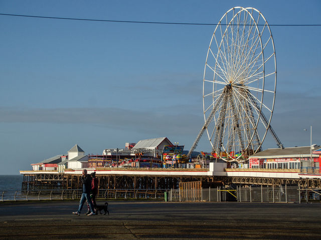 🎡 Blackpool – Britain’s Seaside Time Machine 🌊