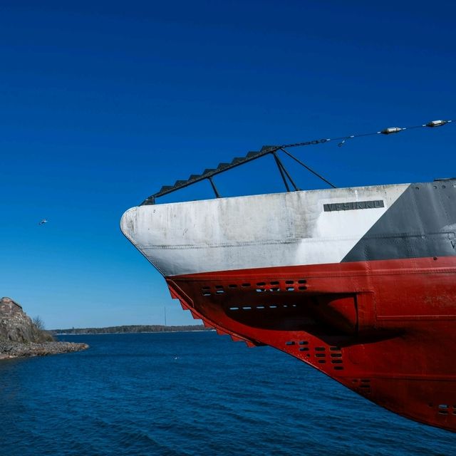 🏰Suomenlinna: Helsinki’s Historic Island Fortress & Coastal Escape 🌊✨