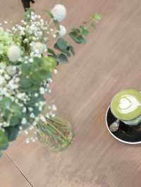 Shanghai | Cosy vibe of the coffee shop in Shanghai World Financial Center