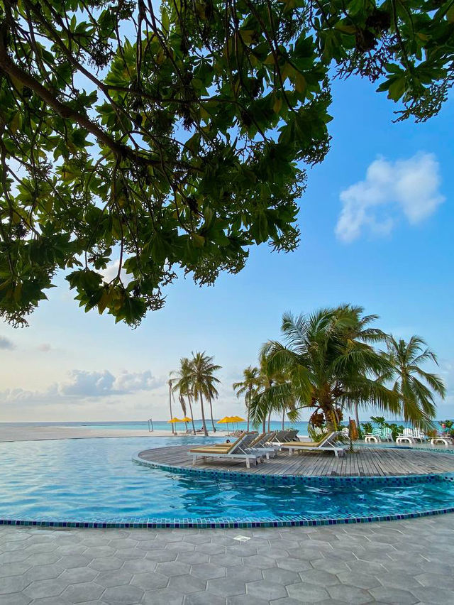  🌴🚤 Escape to Heaven: Unveiling the Charm of Hondaafushi Island Resort