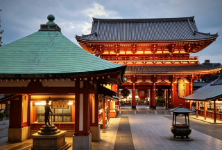 東京之旅必訪的首站。