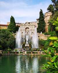 Uncover the Timeless Beauty of Villa d'Este's Fountain Garden: A Hidden Gem of Tivoli, Rome 🌿💦