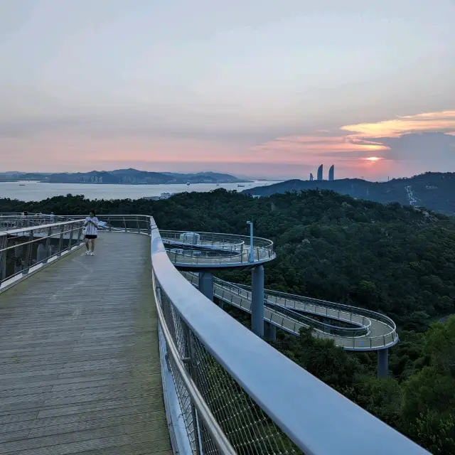 Mountain to sea trail in Xiamen