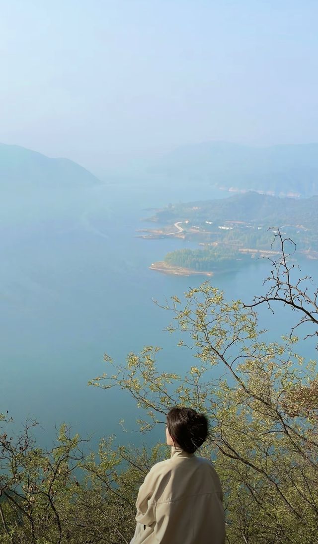 洛陽竟然有這麼仙的地方！荊紫仙山，被譽為“黃河明珠”，擁有得天獨厚的自然山水資源