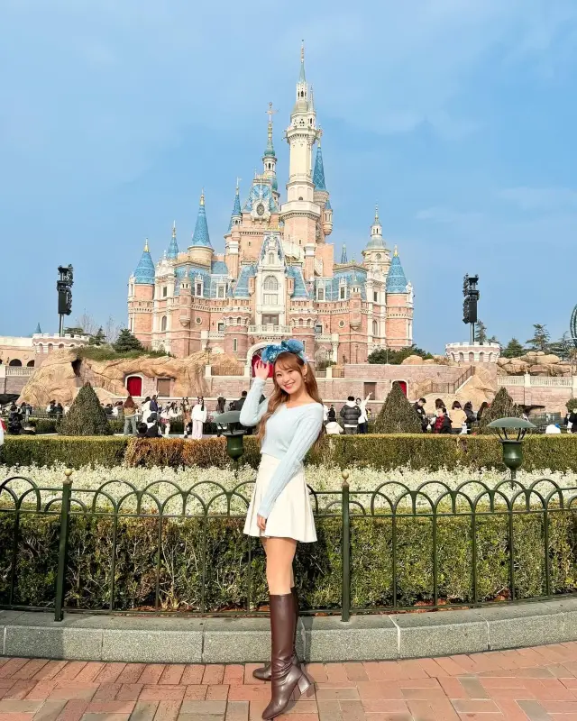 Romantic trip to Shanghai Disneyland: Encounter with the wonderful animated world