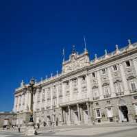參觀馬德里皇宮，所有的童話故事都有了畫面