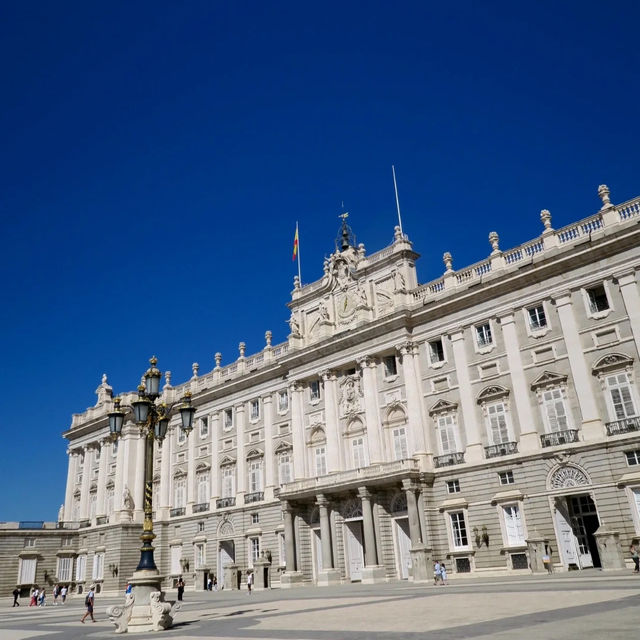 參觀馬德里皇宮，所有的童話故事都有了畫面