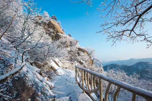 Phoenix Mountain in Dandong