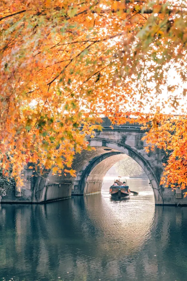 The upcoming months in Hangzhou can be called the ceiling of domestic travel!