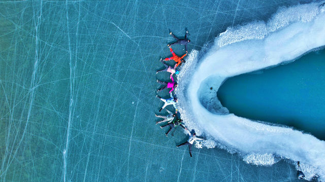 川西秘境徒步-藍冰海子