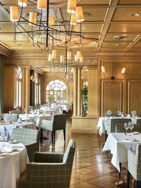 🌟 Gstaad's Luxe Getaway: Top Hotel Picks! 🏔️✨