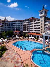 🌟🏨 Sunny Beach Bliss: Top Stays in Bulgaria! 🌊