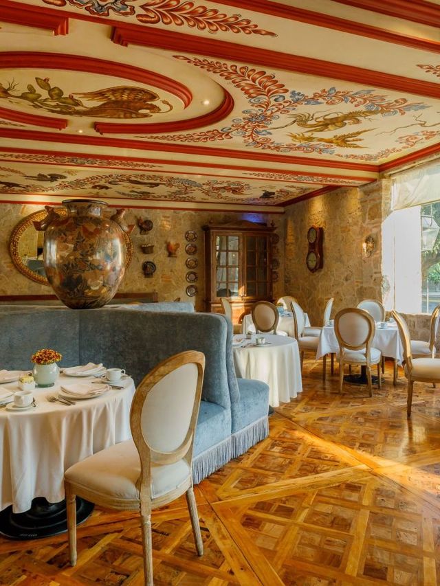 🌟 Guadalajara's Luxe Retreat: Quinta Real! 🏨✨