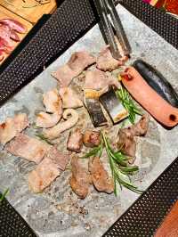 人均100+任食燒肉、榴槤、鰻魚