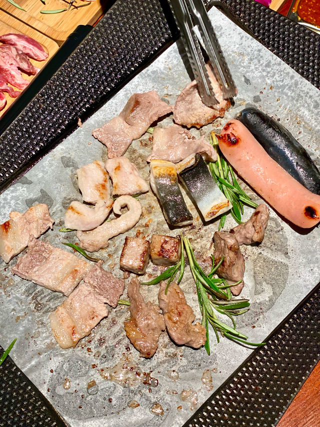 人均100+任食燒肉、榴槤、鰻魚