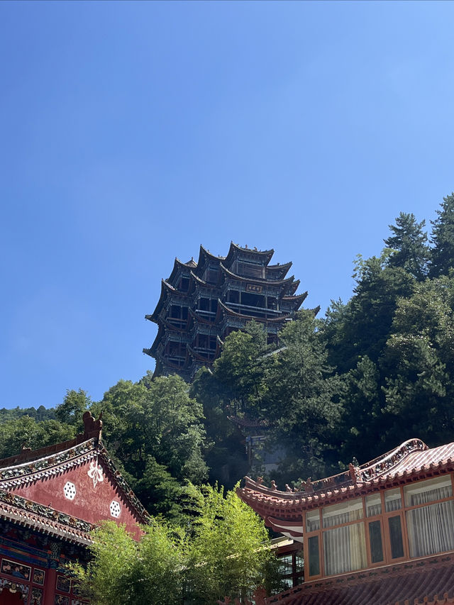 天水麻辣烫之行∣淨土寺，真的被驚豔到了！！！