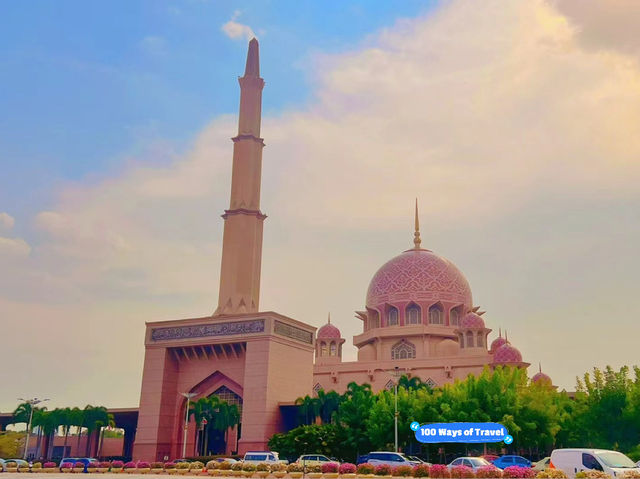 Discovering Putrajaya:  The Architectural Marvel of Malaysia 🇲🇾 