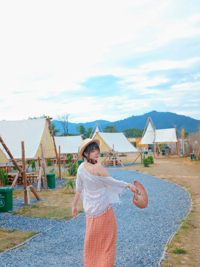 鴨洞河露營｜秋天，就該乘著涼風擁抱山野。