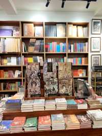 敦煌書局絕對可以為敦煌遊畫上完美句號