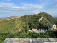行山探秘，感受古長城嘅雄偉風採
