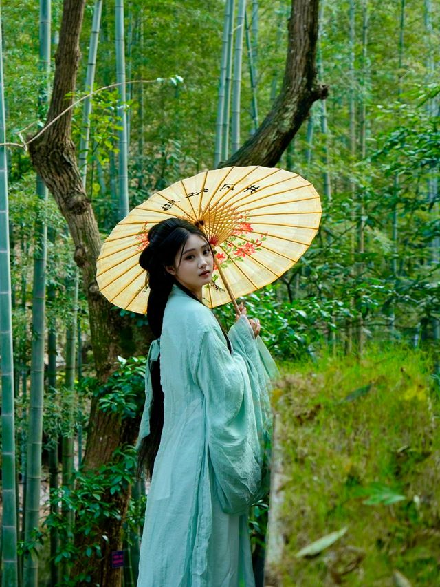想搵一處隱世仙境？白水仙嘅山水正為你流淌