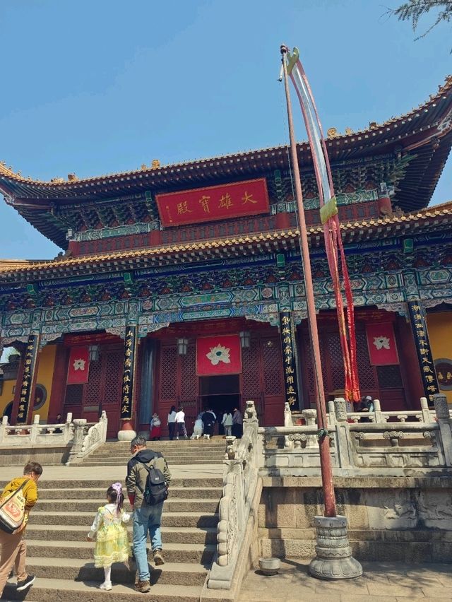 Discover Serenity at Jinshan Temple