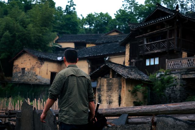 入住鳳凰樹喜民宿，帶你感受不一樣嘅苗寨趕集！