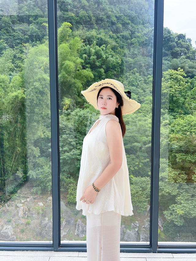 陽朔山野間的綠野仙蹤 正對小伊犁