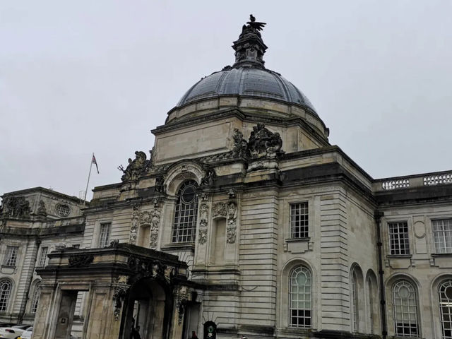Cardiff city hall