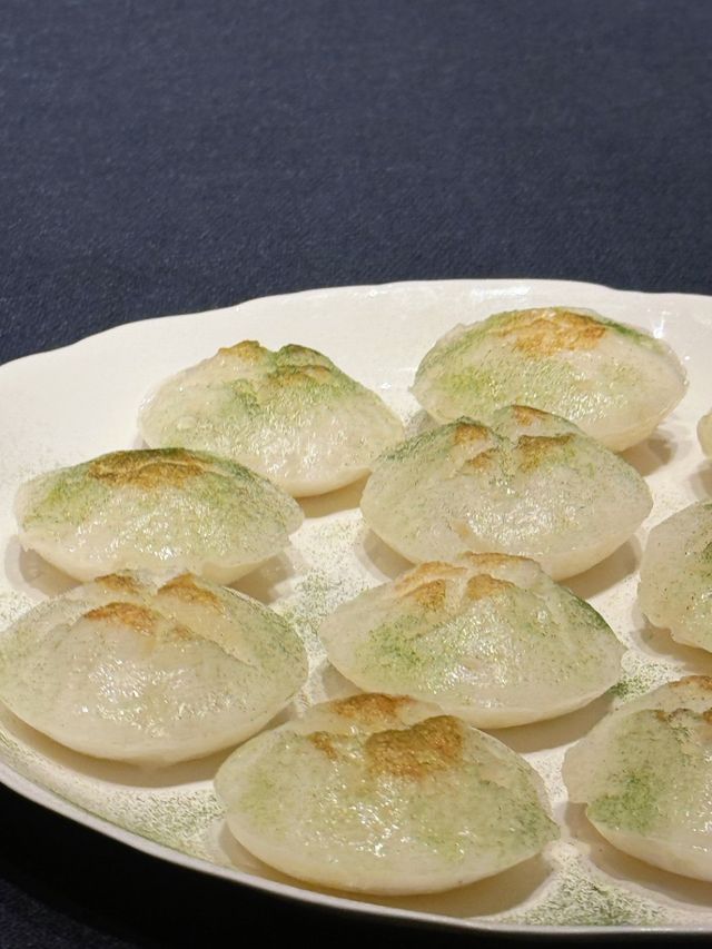 盧灣第一高樓裡的寧波菜黑珍珠餐廳