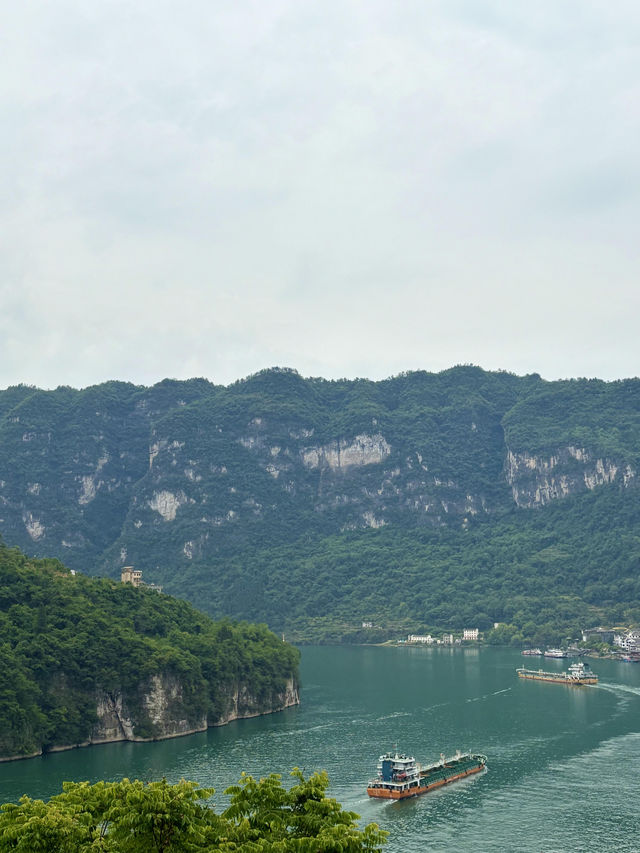 三峽人家|忽然明白什麼叫「輕舟已過萬重山」 三峽人家|忽然明白什麼叫「輕舟已過萬重山」