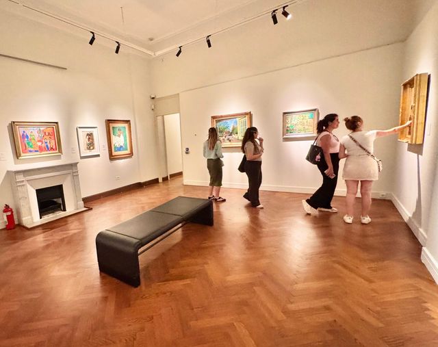 Essential İzmir Art Gallery Experience