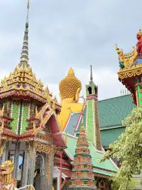 雖然今天曼谷下雨,但是還是看到了日落