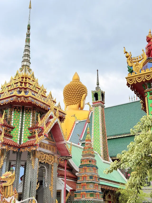 雖然今天曼谷下雨,但是還是看到了日落 雖然今天曼谷下雨,但是還是看到了日落
