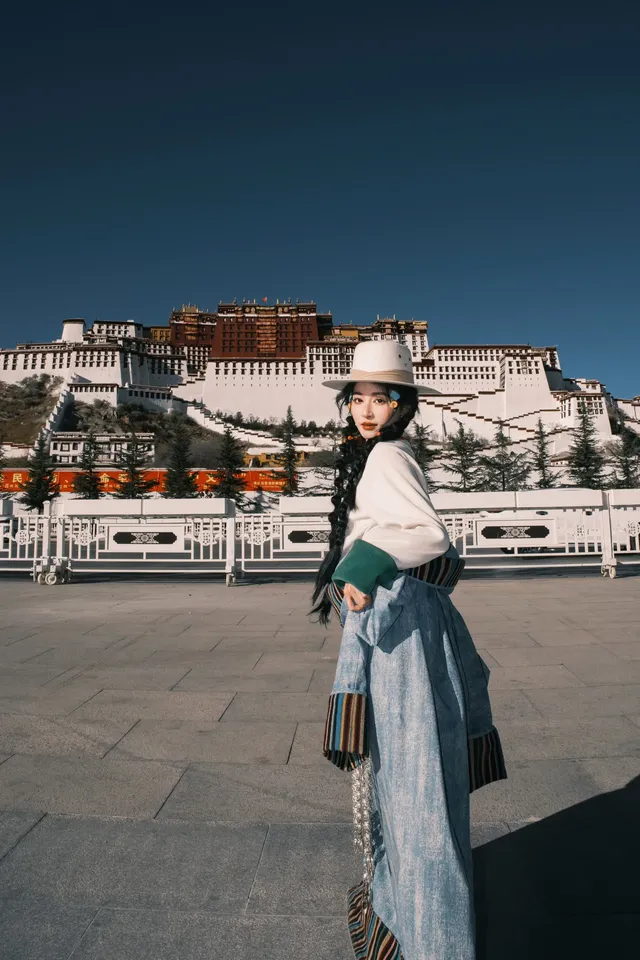 在布達拉宮腳下拍到了人生照片拉薩故事