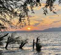 日落是溫柔，浪漫是和你一起看過的瞬間