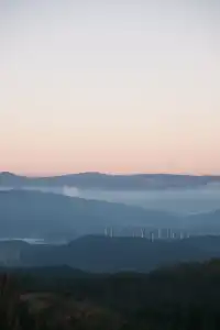 西山貓貓菁日出、晨霧、圓月