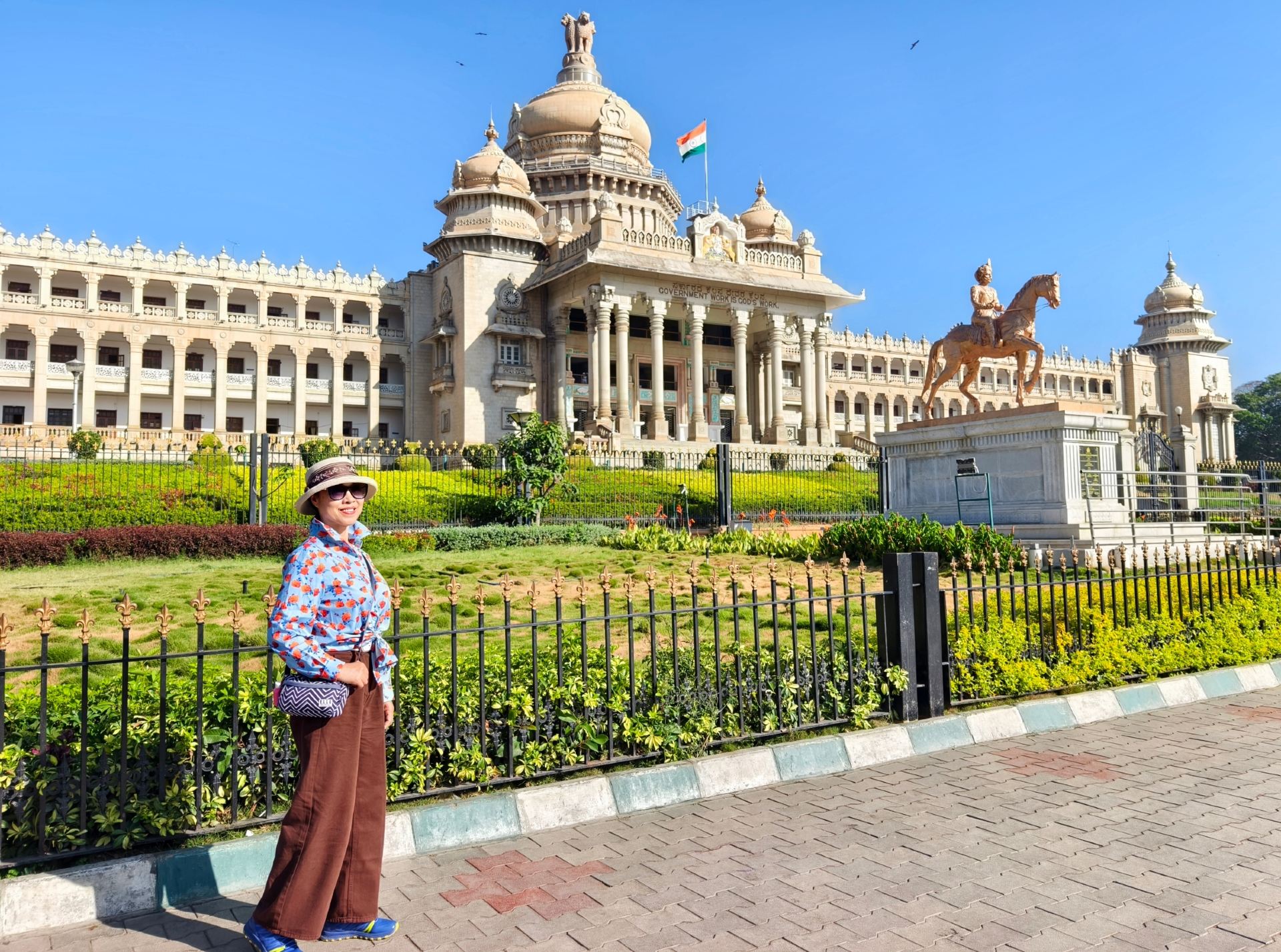 India: Bangalore Palace and Vidhana Soudha