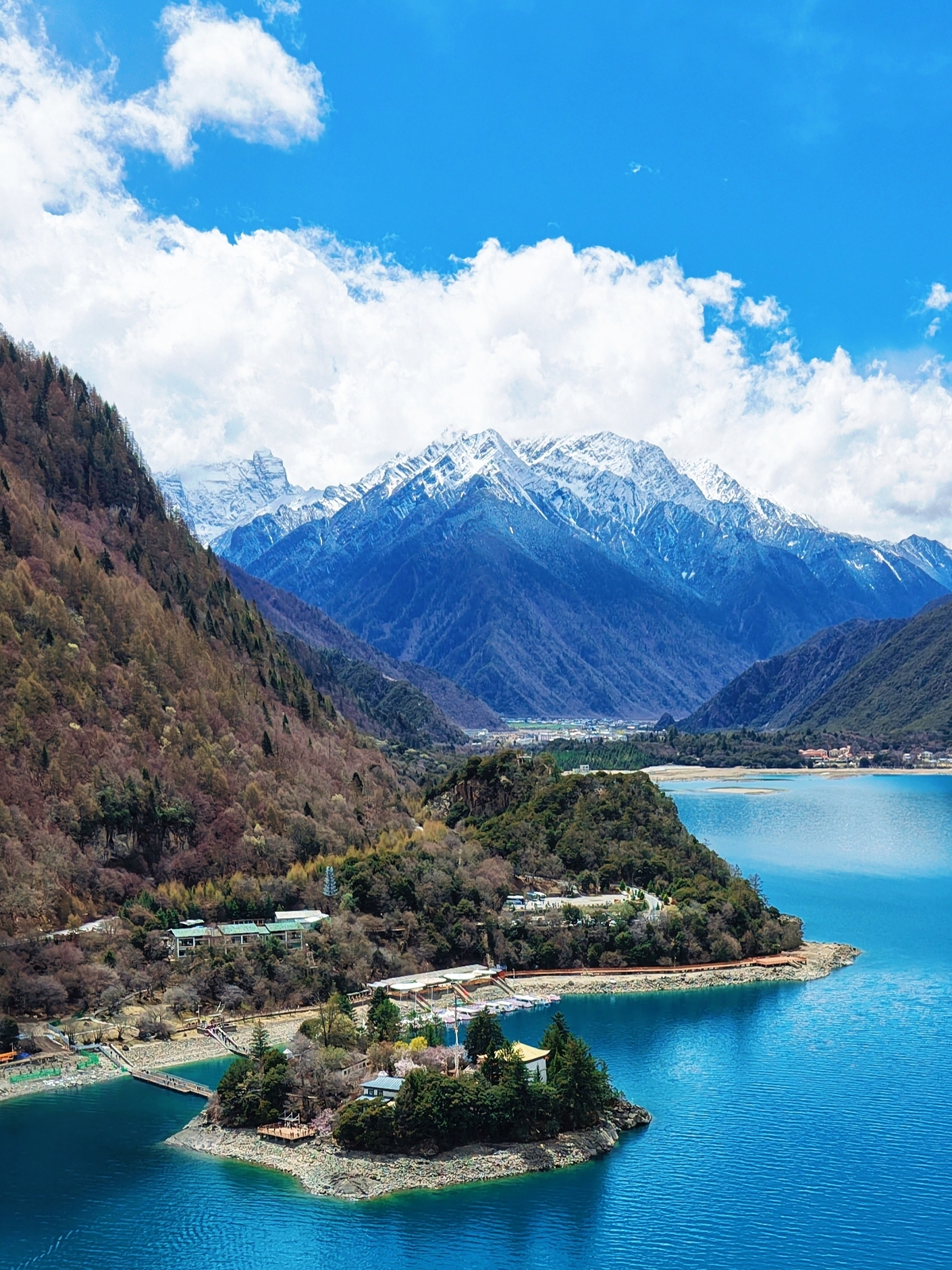 Nyingchi 3-Day 2-Night Basong Tso Secret Realm Guide: A Date with Snow Mountains and Peach Blossoms
