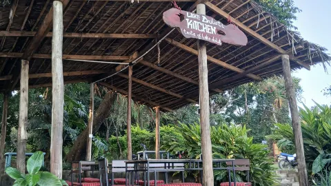 หลบหนีอย่างผ่อนคลายที่ทะเลสาบ Duluti — traveler post in Arumeru