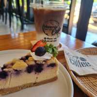 📍Neenla' Cafe