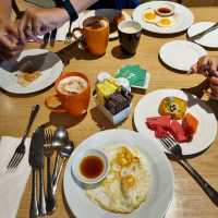 Breakfast at Ginger Holiday Inn Bangkok